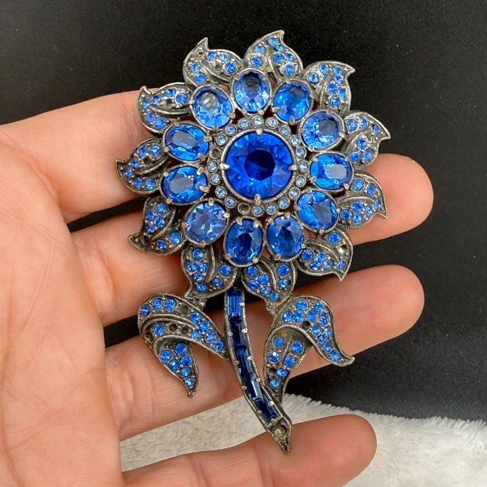 Vintage Pot Metal Brooch Blue Rhinestone Sunflower Brooch Floral  Large